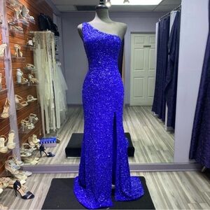 Sherri Hill- Elegant Blue One-Shoulder Dress